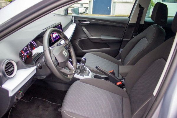 Seat Arona 1.0 TSI Style Business Intense | Prijs rijklaar incl. 12 mnd garantie | Camera Carplay Navi Park-Assist Stoelverw