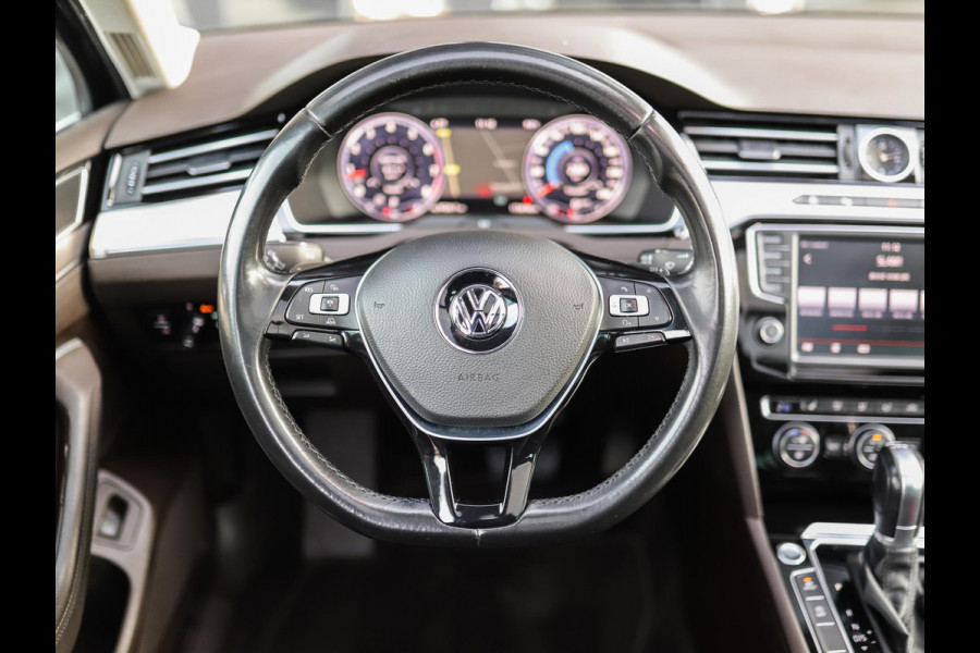 Volkswagen Passat Variant 1.4 TSI ACT Business Edition R | R-Line | Pano | ACC | Leder/Alcantara | Carplay | Trekhaak