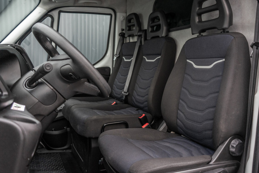 Iveco Daily 35S16V L4H2 | Automaat | Euro 6 | 157 PK | Climate | 3500 KG Trekgewicht | MF Stuur | 3-Persoons