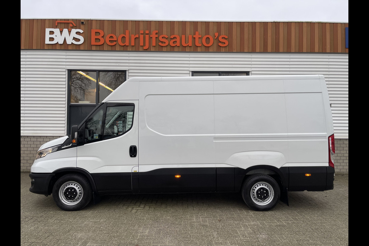 Iveco Daily 35S14V 2.3 automaat L2H2 / vaste prijs rijklaar € 27.950 ex btw / lease vanaf € 500 / cruise en climate control / mag 3500 kg trekken / standkachel / pdc achter !