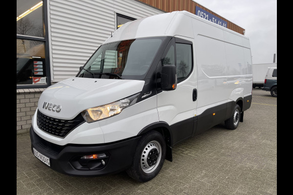 Iveco Daily 35S14V 2.3 automaat L2H2 / vaste prijs rijklaar € 27.950 ex btw / lease vanaf € 500 / cruise en climate control / mag 3500 kg trekken / standkachel / pdc achter !