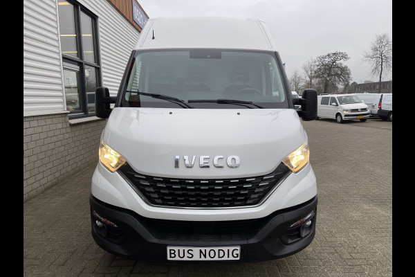 Iveco Daily 35S14V 2.3 automaat L2H2 / vaste prijs rijklaar € 27.950 ex btw / lease vanaf € 500 / cruise en climate control / mag 3500 kg trekken / standkachel / pdc achter !