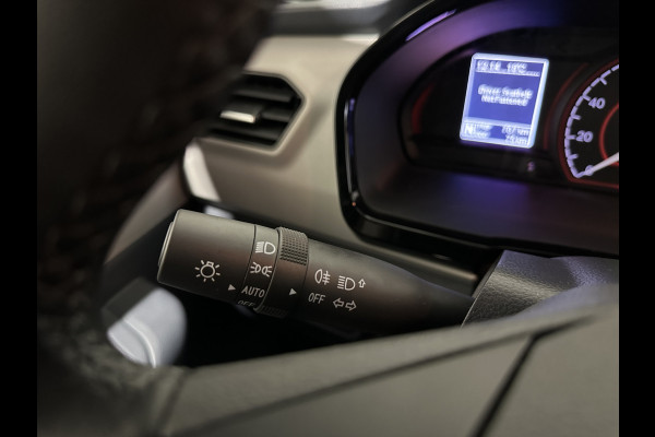 Maxus EDELIVER 3 LWB 50 kWh / 100% Elektrisch / UIT VOORRAAD LEVERBAAR! / Carplay / Camera / 7 inch Touchscreen / Lease vanaf 312,- per maand! | 6.000 km GRATIS laden*
