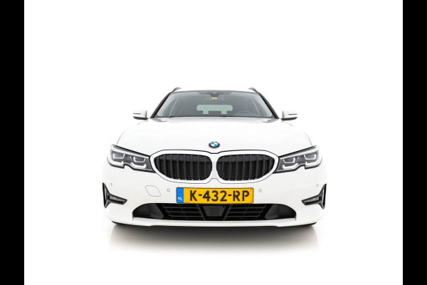 BMW 3 Serie Touring 330e (INCL-BTW) *VERNASCA-VOLLEDER | NAVI-FULLMAP |  VIRTUAL-COCKPIT | FULL-LED | DAB | ECC | PDC | ADAPTIVE-CRUISE | SPORT-SEATS | 17"ALU*