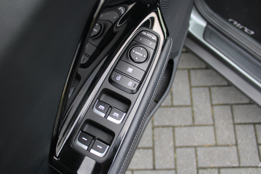 Kia Niro 1.6 GDi Hybrid First Edition | Navi | Clima | Trekhaak | Camera | Dealeronderhouden |