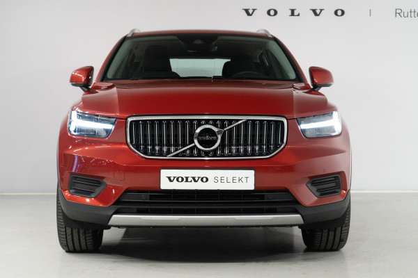 Volvo XC40 T4 211PK Automaat Recharge Inscription Expression / Pack assist pack / Navigatie Tech / Volvo On-Call