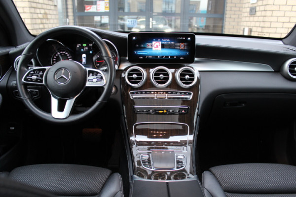 Mercedes-Benz GLC Coupé 200 4 Matic Luxury-SCHUIFDAK-DODEHOEK-NAVI-ILS-COMPLEET