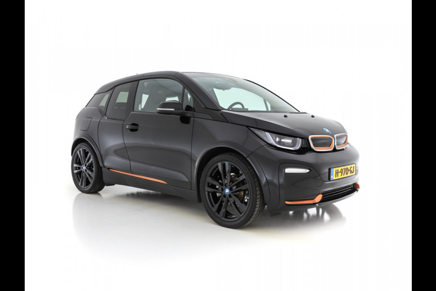 BMW i3 S 120Ah 42 kWh Edition-Road-Style [ 3-Fase ] (INCL-BTW ) Aut * HEAT-PUMP | CCS-FAST-LOADER | STELLAR-VOLLEDER | NAVI-FULLMAP | HARMAN/KARDON-SURROUND | FULL-LED | KEYLESS | CAMERA | DAB | DIGI-COCKPIT | CRUISE | COMFORT-SEATS | 20"ALU*