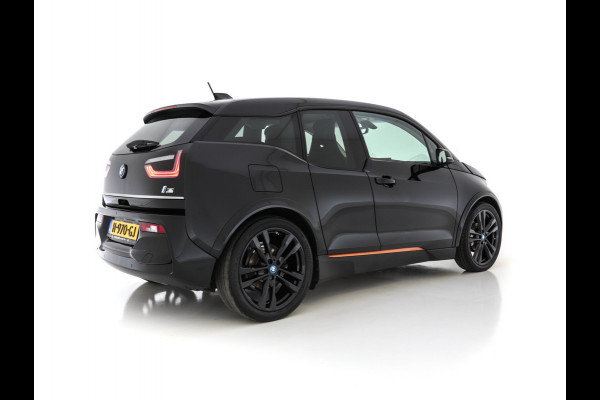 BMW i3 S 120Ah 42 kWh Edition-Road-Style [ 3-Fase ] (INCL-BTW ) Aut * HEAT-PUMP | CCS-FAST-LOADER | STELLAR-VOLLEDER | NAVI-FULLMAP | HARMAN/KARDON-SURROUND | FULL-LED | KEYLESS | CAMERA | DAB | DIGI-COCKPIT | CRUISE | COMFORT-SEATS | 20"ALU*