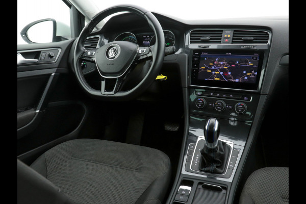 Volkswagen e-Golf Navigation-Pack Mirror-Pack (INCL-BTW) Aut. *HEAT-PUMP | FULL-LED | NAVI-FULLMAP | ADAPTIVE-CRUISE | ECC | CAMERA |  PDC | APP-CONNECT | LANE-ASSIST | 16" ALU*