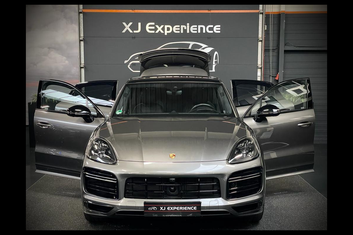 Porsche Cayenne 4.0 TURBO S E-HYBRID 680 PK KERAMISCH PANO