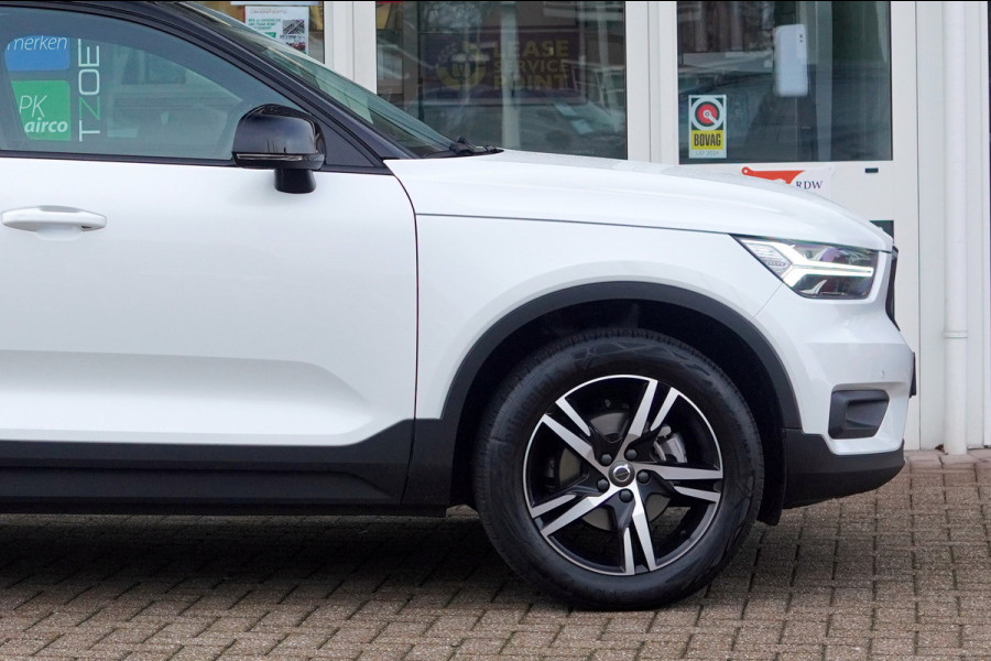 Volvo XC40 1.5 T3 165 PK Business Pro | R-Design | Trekhaak | Nieuwstaat