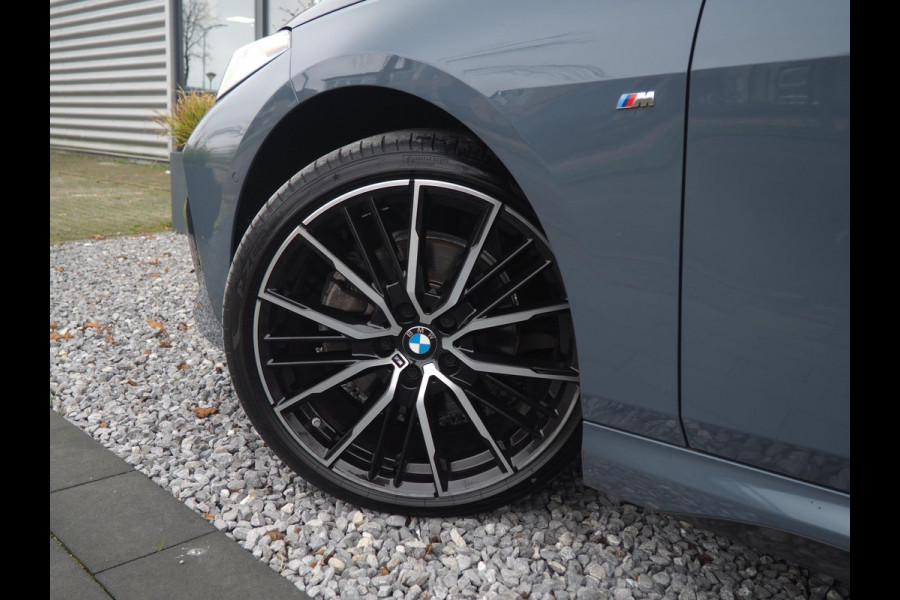 BMW 2 Serie Gran Coupé 218i High Exec / M-Sport / Shadow / 19" / CarPlay / Ambient / Camera / DAB+