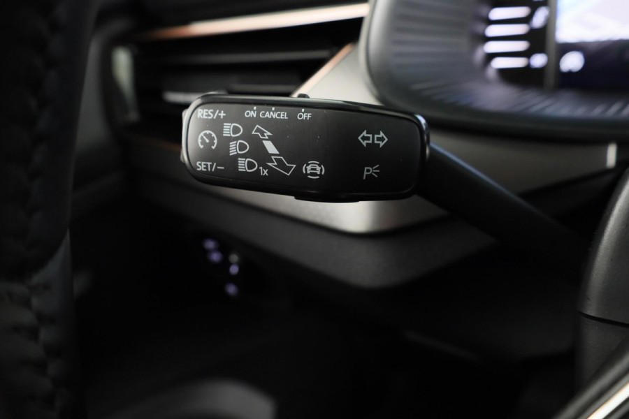 Škoda Kamiq 1.0 TSI Business Edition 110 pk | Navigatie | Parkeersensoren | Stoelverwarming