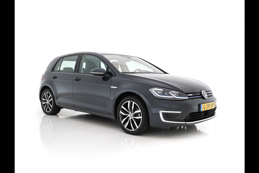 Volkswagen e-Golf *HEAT-PUMP | VIENNA-VOLLEDER | FULL-LED | ADAPTIVE-CRUISE | VIRTUAL-COCKPIT | CAMERA | NAVI-FULLMAP | DAB |  ECC | PDC | SPORT-SEATS | 17" ALU*