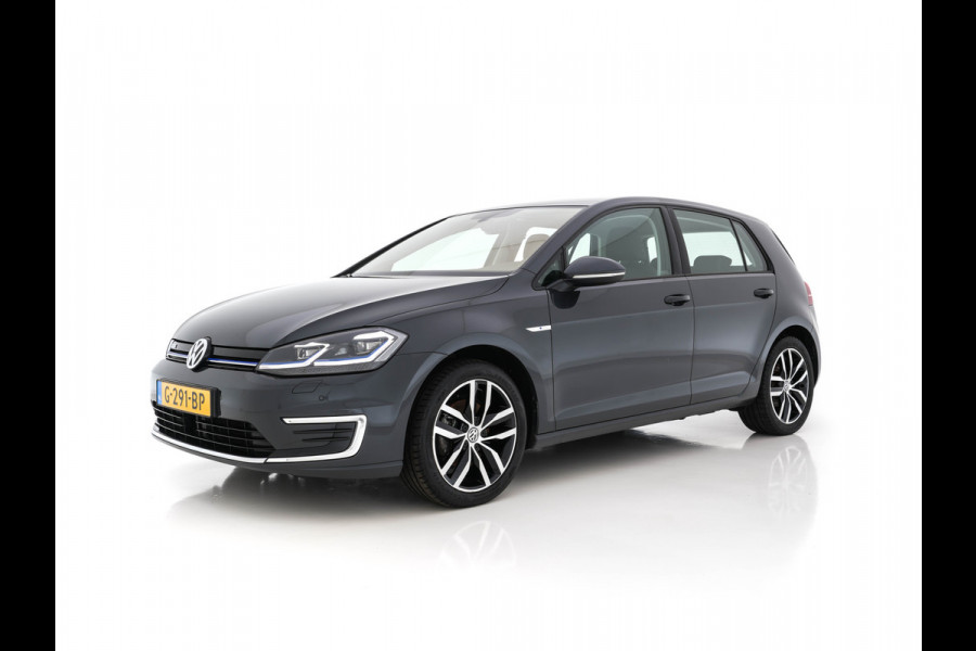 Volkswagen e-Golf *HEAT-PUMP | VIENNA-VOLLEDER | FULL-LED | ADAPTIVE-CRUISE | VIRTUAL-COCKPIT | CAMERA | NAVI-FULLMAP | DAB |  ECC | PDC | SPORT-SEATS | 17" ALU*