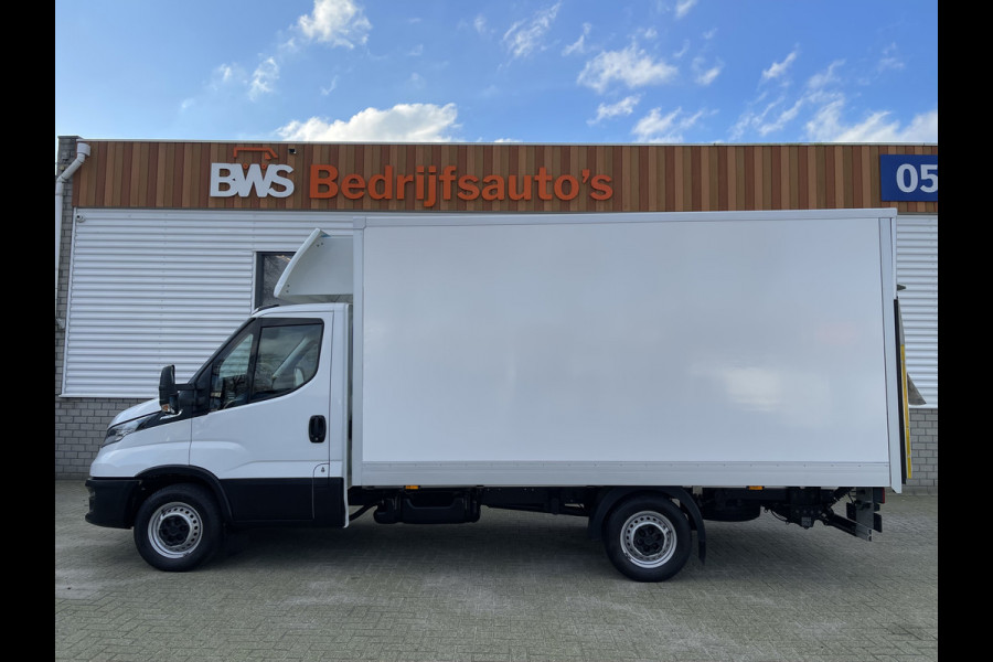 Iveco Daily 35S14 2.3 automaat / bakwagen met laadklep / vaste prijs rijklaar € 30.950 ex btw / lease vanaf € 554 / cruise en climate control / zijdeur / geveerde chauffeurs stoel !