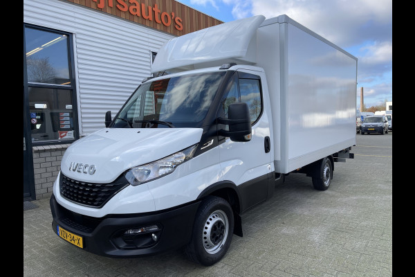 Iveco Daily 35S14 2.3 automaat / bakwagen met laadklep / vaste prijs rijklaar € 30.950 ex btw / lease vanaf € 554 / cruise en climate control / zijdeur / geveerde chauffeurs stoel !