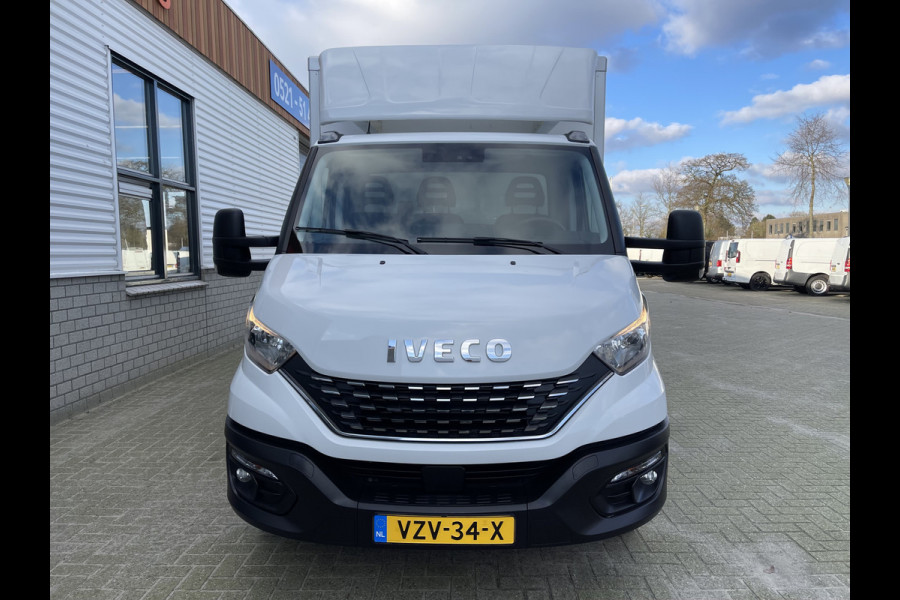 Iveco Daily 35S14 2.3 automaat / bakwagen met laadklep / vaste prijs rijklaar € 30.950 ex btw / lease vanaf € 554 / cruise en climate control / zijdeur / geveerde chauffeurs stoel !