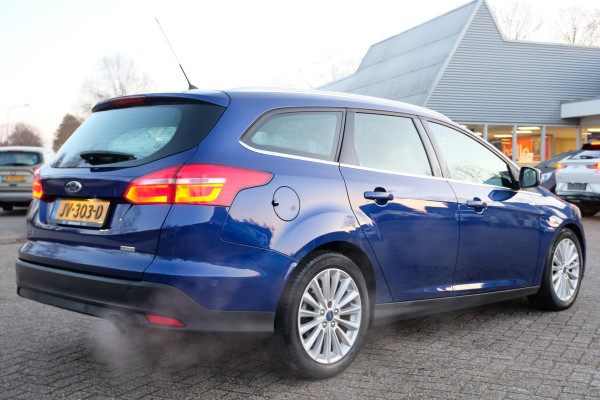 Ford Focus Wagon 1.5 Titanium 150pk | Half leder | Winterpack | 1.500kg trekgewicht | Dealeronderhouden | Navigatie | Parkeersensoren voor & Achter