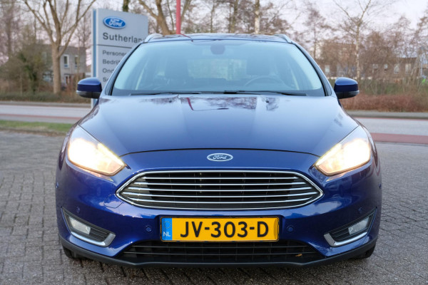 Ford Focus Wagon 1.5 Titanium 150pk | Half leder | Winterpack | 1.500kg trekgewicht | Dealeronderhouden | Navigatie | Parkeersensoren voor & Achter