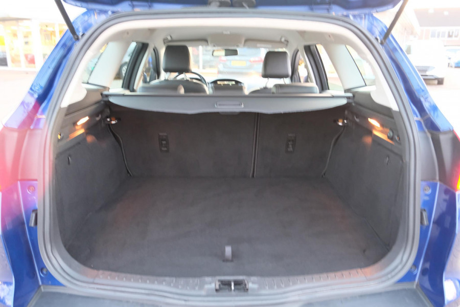 Ford Focus Wagon 1.5 Titanium 150pk | Half leder | Winterpack | 1.500kg trekgewicht | Dealeronderhouden | Navigatie | Parkeersensoren voor & Achter