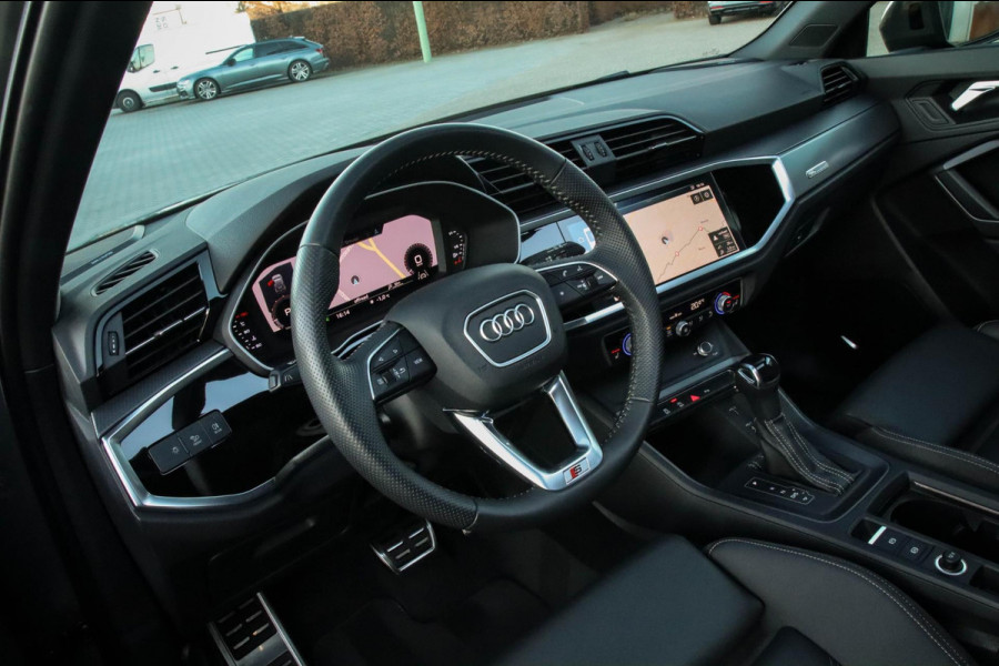 Audi Q3 35 TFSI 1.5TFSI S Line Pro Line S 150pk S-Tronic 1e|Panoramadak|Virtual Cockpit|LED Matrix|Leder|B&O|20inch|Black|Trekhaak