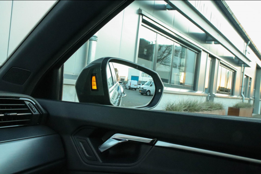 Audi Q3 35 TFSI 1.5TFSI S Line Pro Line S 150pk S-Tronic 1e|Panoramadak|Virtual Cockpit|LED Matrix|Leder|B&O|20inch|Black|Trekhaak