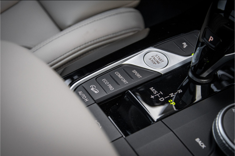 BMW X4 xDrive20i M-Sport l Panorama l Leder | Carplay | Sfeerverlichting