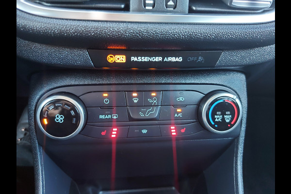 Ford Fiesta 1.1 Trend airco,cruisecontrol,trekhaak,parkeersensoren,stoelverwarming,