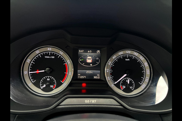 Škoda Octavia 1.0 TSI Greentech Ambition Business Carplay_Cruise_Navi_ACC