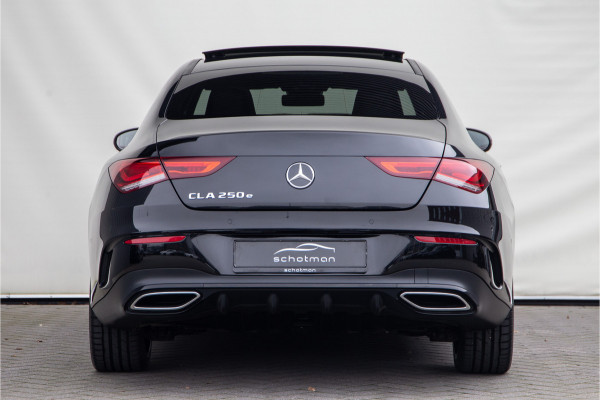 Mercedes-Benz CLA-Klasse 250 e AMG Nightpakket, Pano, Widescreen, 19", Sfeerverlichting Hybrid 2022