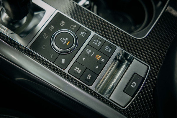 Land Rover Range Rover Sport 5.0 V8 Supercharged SVR | Panoramadak | trekhaak elektrisch uitklapbaar | stuurwiel verwarmd |
