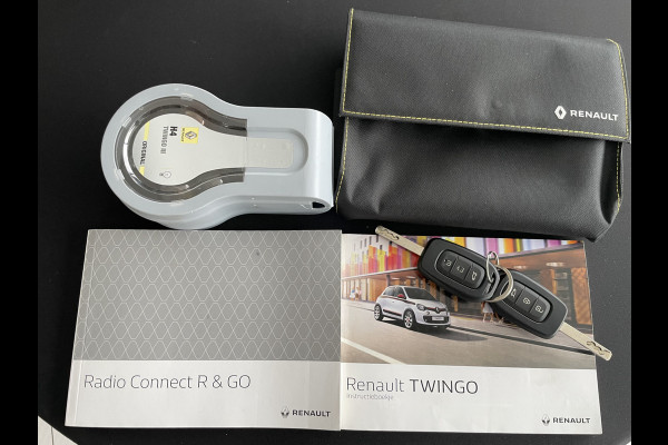 Renault Twingo 1.0 SCe Collection Airco - Cruise control - Radio/USB/AUX/DAB/TEL+BLT - LMV - CD+AB - Ramen E-VZ - Spiegels E-V+V - HSA