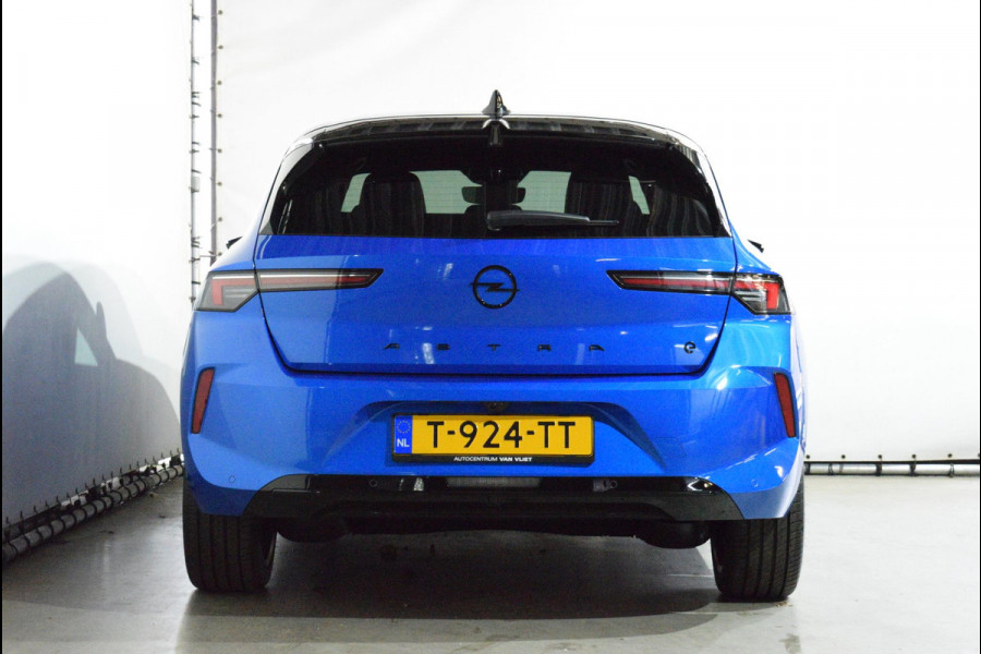 Opel Astra Electric 54 kWh GS | ULTIMATE PAKKET | PANORAMADAK | NAVI PRO | DRIVE ASSIST 2.0 | INTELLILUX LED VERLICHTING | ALCANTARA BEKLEDING |