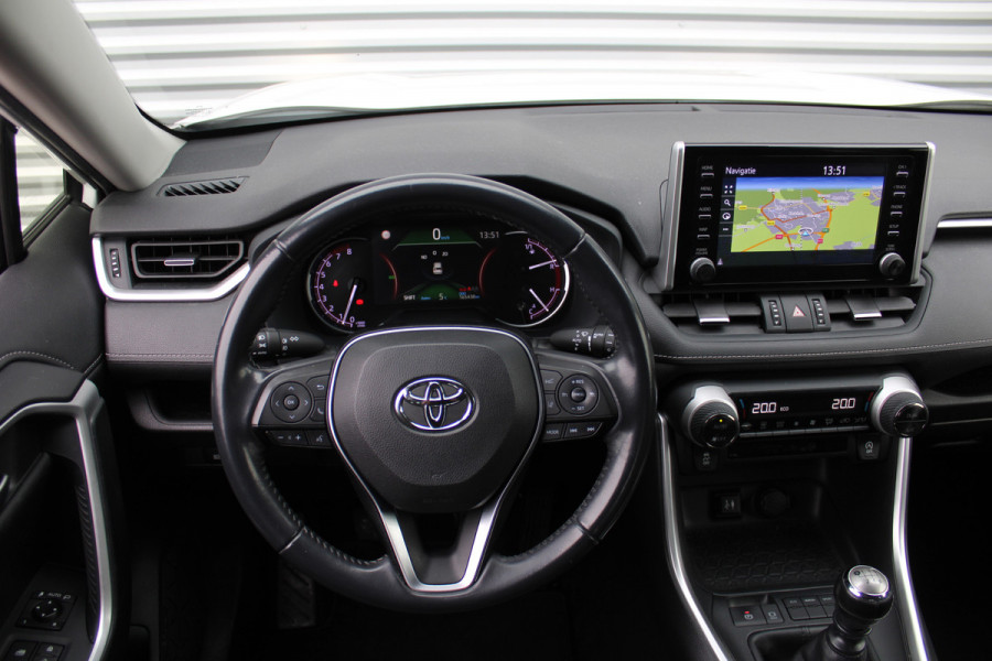 Toyota RAV4 2.0 VVT-iE Active | PDC | Adap. Cruise | Camera | 17" LM | Winterset |