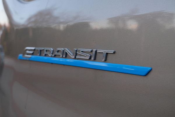 Ford E-Transit 350 L2H3 Trend 68 kWh Direct Leverbaar | SYNC 4 | Navigatie | BLIS |