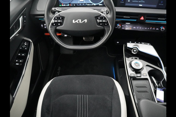 Kia Ev6 GT-Line 77.4 kWh - Stoel/Stuur Verwarming - Stoelverkoeling - Adaptief Cruise Control - Matrix Verlichting - Apple/Android Carplay - Fabrieksgarantie Tot 2028