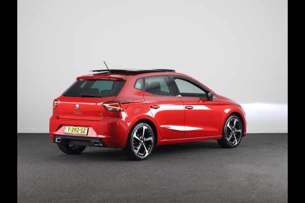 Seat Ibiza 1.0 EcoTSI FR Plus Connect Panormadak | Stoelverwarming | Full-link | Parkeersensoren | Leder/alcantara