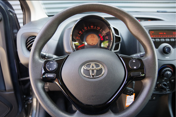 Toyota Aygo 1.0 VVT-i x-fun 5-DRS, AIRCO, CRUISE, ELEKTR. PAKKET, BLUETOOTH, NL AUTO, NAP