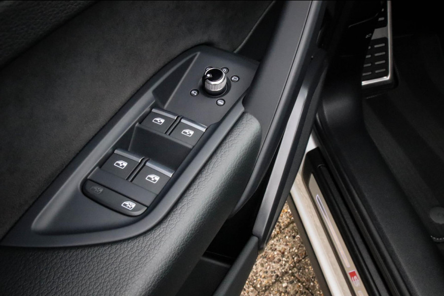 Audi Q5 50 TFSI e Quattro Competition Pro Line S S-Line 299pk Automaat! NIEUW MODEL|1e|DLR|Panoramadak|Virtual Cockpit|LED|Camera