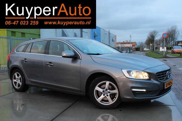 Volvo V60 2.0 D3 Nordic+ .. nl auto NAP h, leder*clima *led*hill hold dealer onderhouden * isofix* lm* trekhaak*