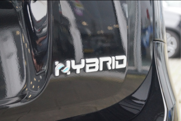 Fiat Panda 1.0 Hybrid City Life | Carplay | 5 persoons | Stuurwielbediening | Bluetooth | Achterbank 1/3- 2/3 neerklapbaar