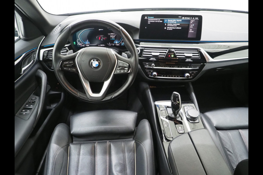 BMW 5 Serie 530e LCI High Executive *Facelift* | Virtual Cockpit | Trekhaak | Sportstoelen | Leder | Camera