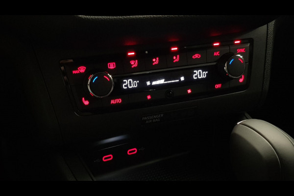 Seat Ibiza 1.0 TSI 110pk DSG FR Demo! | Climate Control | Parkeer sensoren | Verwarmde voorstoelen | DAB | Lichtmetalen velgen