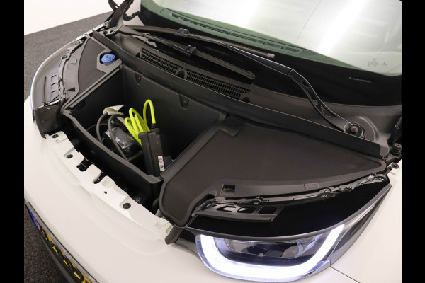 BMW i3 S 120Ah 42kWh 20" Sport-Pakket WarmtePomp Navi Pdc WiFi-Voorb BMW Connected Tele-Service Intelligent-Noodoproep DAB Led Stoelver Comfort Pakket-Advance Connectivity Sportonderstel BMW Dealer Onderhouden