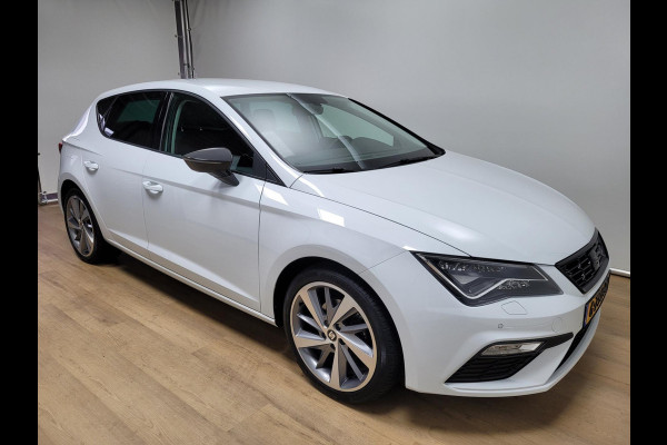 Seat Leon 1.4 EcoTSI FR Business Intense 150pk| Carplay | Speciale uitlaat | DSG | Led | Bomvolle auto