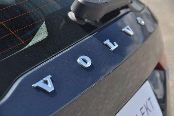 Volvo V60 B4 197PK Automaat Business Pro Elektrische achterklep/ Keyless entry/ adaptieve cruise control/ BLIS/ Apple carplay/ drive mode/ DAB