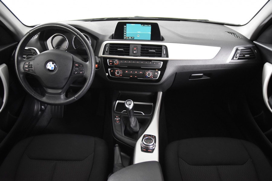 BMW 1-serie 118i *Navigatie*Stoelverwarming*Climate Control*