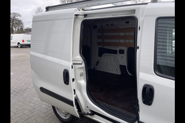 Opel Combo 1.3 CDTi L1H1 Edition / vaste prijs rijklaar € 9950 ex btw / lease vanaf € 182 / airco / imperial / schuifdeur / lat om lat betimmering / euro 6 diesel !